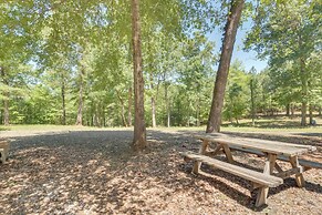 Quiet Hemphill Cabin Retreat Near Toledo Bend Lake