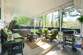 Colorful Roanoke Vacation Rental w/ Hot Tub!