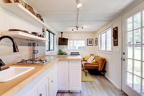 Hike On-site: Georgia Tiny Home on Farm Retreat