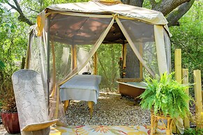 Hot Tub & Hiking Trails: Luxe Georgia Farm Retreat