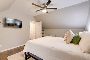 Hot Tub & Hiking Trails: Luxe Georgia Farm Retreat