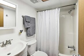 Cabin 9 ~ Toronto Lake: Fishing, Swimming & More! 1 Bedroom Cabin by R