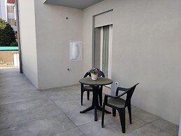 Modern Flat With Swimming Pool by the Beach