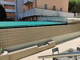 Modern Flat With Swimming Pool by the Beach