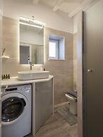 Myrsini Traditional Hillside Cottage