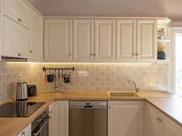 Myrsini Traditional Hillside Cottage