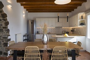 Myrsini Traditional Hillside Cottage