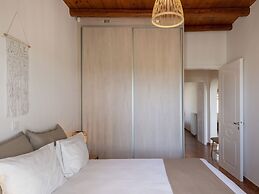 Myrsini Traditional Hillside Cottage