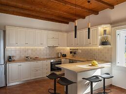 Myrsini Traditional Hillside Cottage