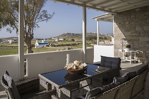 Myrsini Traditional Hillside Cottage