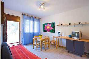 Relax in our Flat With Garden by the Beach