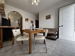 Relax in our Flat by the Beach