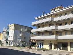 Modern Flat Close to the Center - Beahost