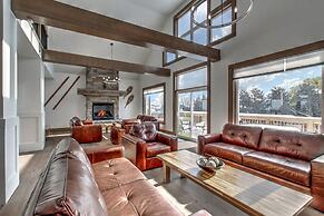 Brand New 7 bdrm Luxury Cottage with Private Beach Access, BBQ,7.5 bat