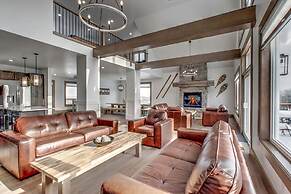 Brand New 7 bdrm Luxury Cottage with Private Beach Access, BBQ,7.5 bat