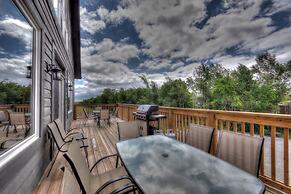 Brand New 7 bdrm Luxury Cottage with Private Beach Access, BBQ,7.5 bat