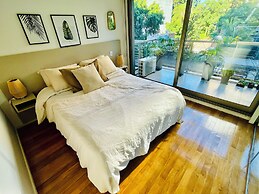 Stylish Apartment with Pool Acces