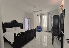 AYAA LUXURY APARTMENT 4TH FLOOR