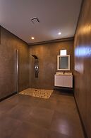Ola Boutique Hotel