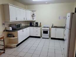 Choc Amazing Beach Apartment 1