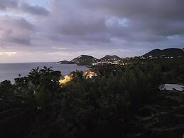 Choc Amazing Beach Apartment 1