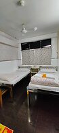 FOUR SEASONS HOSTEL
