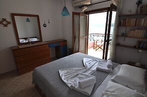 Zennova 42 Pirgadikia Sky & Sea Home