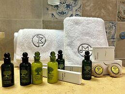 Golden Moments Luxury Stone Villas.