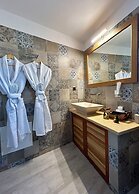 Golden Moments Luxury Stone Villas.