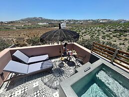 Golden Moments Luxury Stone Villas.