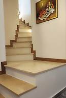 Golden Moments Luxury Stone Villas.