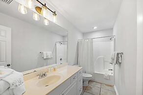 The Sandy Fox East with Pool