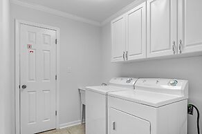 The Sandy Fox East with Pool