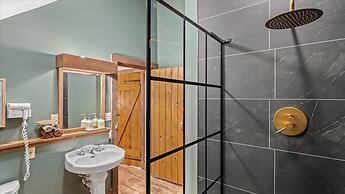 Laurel Valley Mountain Retreat