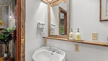 Laurel Valley Mountain Retreat