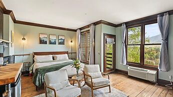 Laurel Valley Mountain Retreat