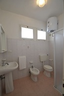 Cozy Flat in a Villa With Garden - Beahost