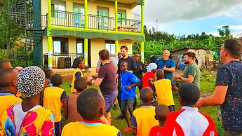 Lights Of Kazinga Homestay