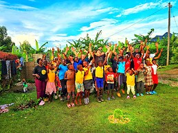 Lights Of Kazinga Homestay