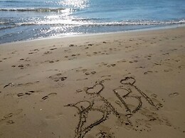 Comfy Flat 80m From the Beach - Beahost