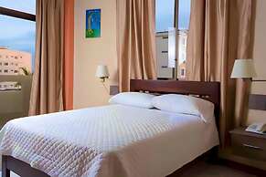 Hotel Madrigal Manta Beach