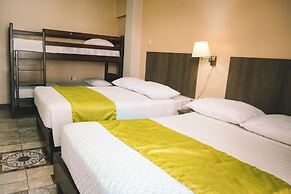 Hotel Madrigal Manta Beach