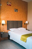 Hotel Madrigal Manta Beach