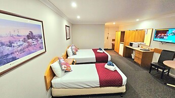 Hilltops Retreat Motor Inn