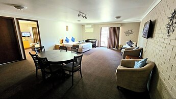 Hilltops Retreat Motor Inn