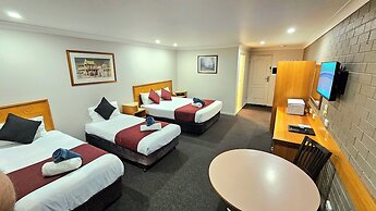 Hilltops Retreat Motor Inn