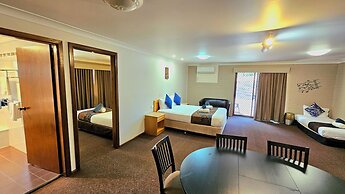 Hilltops Retreat Motor Inn