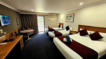 Hilltops Retreat Motor Inn