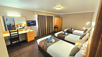 Hilltops Retreat Motor Inn