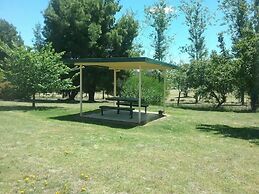 Hilltops Retreat Motor Inn